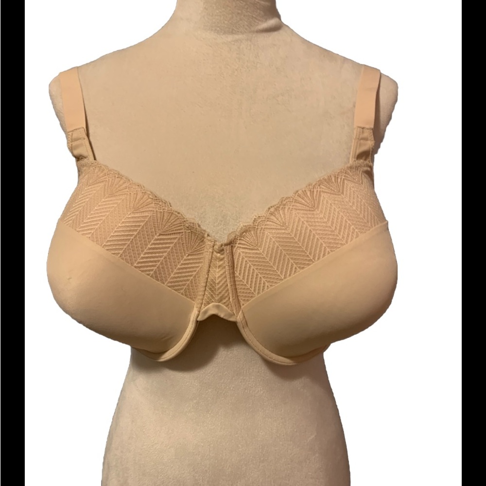 Bali 0082 Passion For Comfort Smoothing Light Lift Bra Beige 42D NWOT